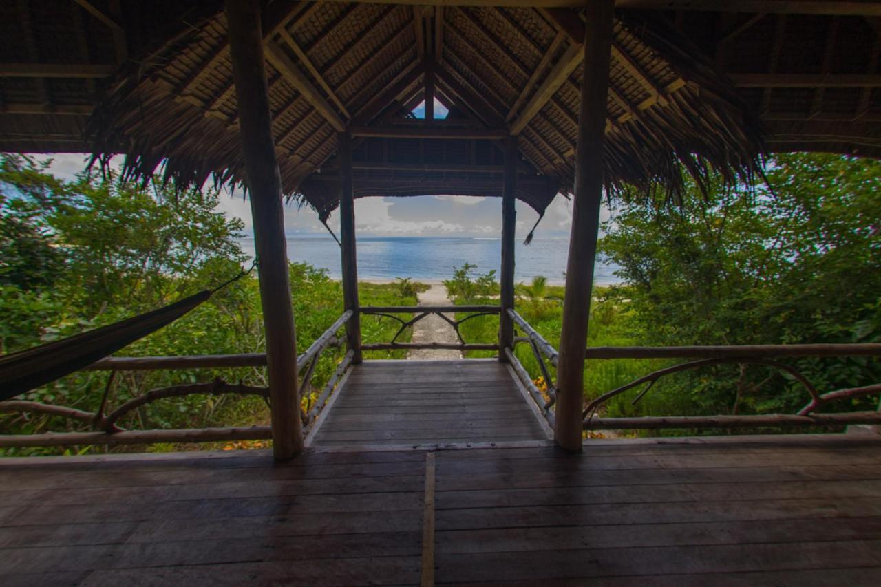 Hidden Bay Resort Mentawais Masokut Exterior photo