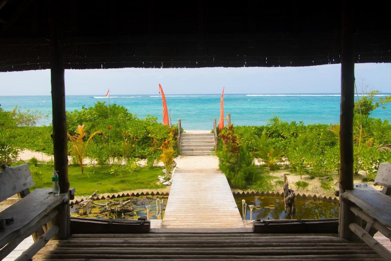 Hidden Bay Resort Mentawais Masokut Exterior photo