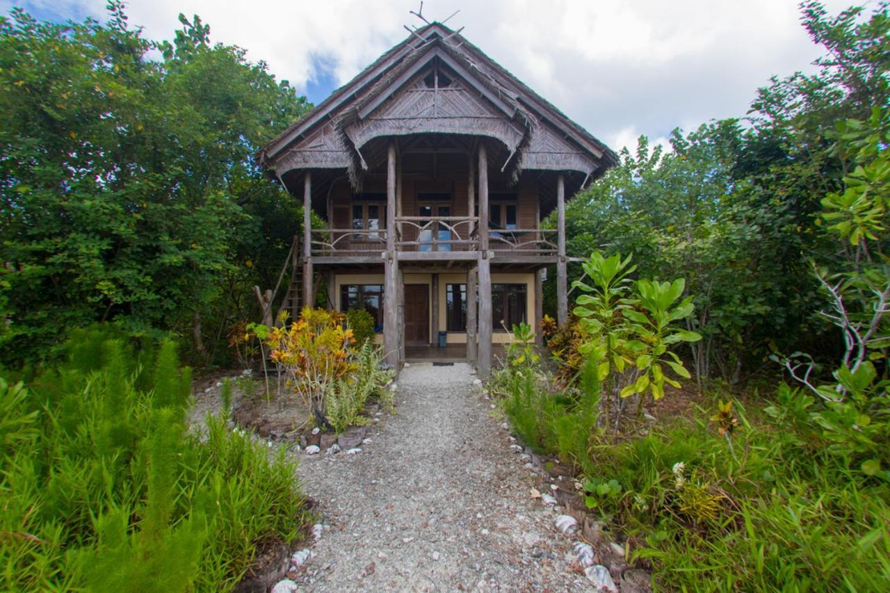 Hidden Bay Resort Mentawais Masokut Exterior photo